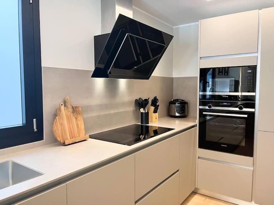 Atico Duplex De Lujo - Clasificacion 5 Estrellas - 8pax - A Pie Del Centro - 2 Parkings L By Bonesvacances Apartamento