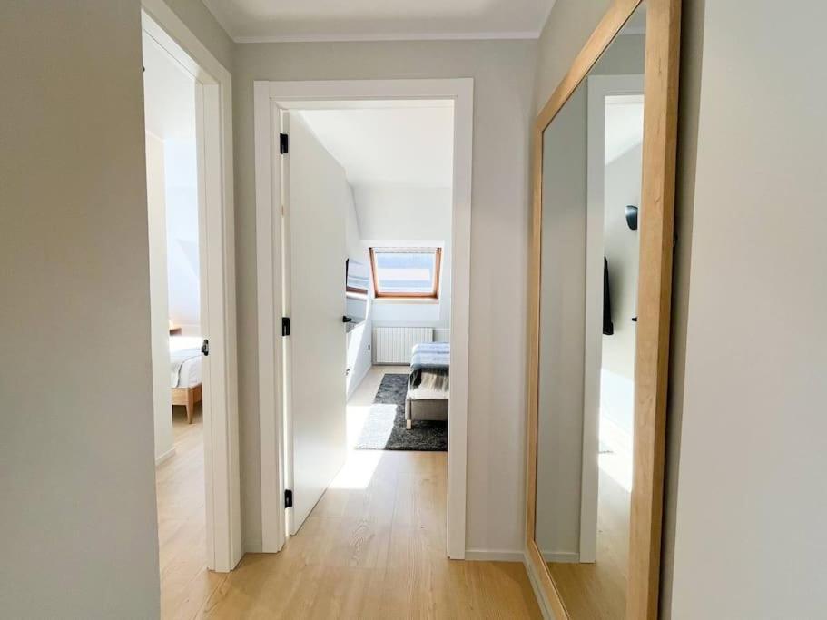 Atico Duplex De Lujo - Clasificacion 5 Estrellas - 8pax - A Pie Del Centro - 2 Parkings L By Bonesvacances Andorra la Vieja