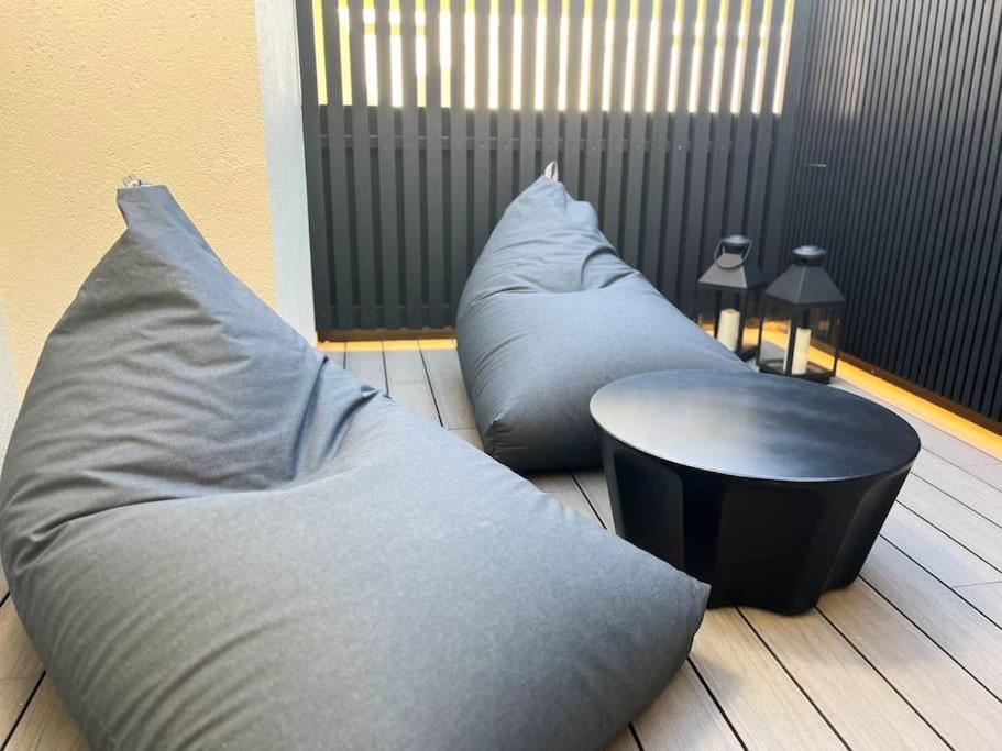Atico Duplex De Lujo - Clasificacion 5 Estrellas - 8pax - A Pie Del Centro - 2 Parkings L By Bonesvacances Apartamento *